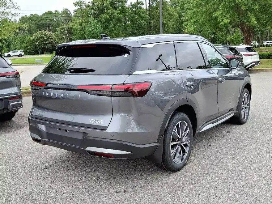 2026 Infiniti QX60 Luxe photo 1