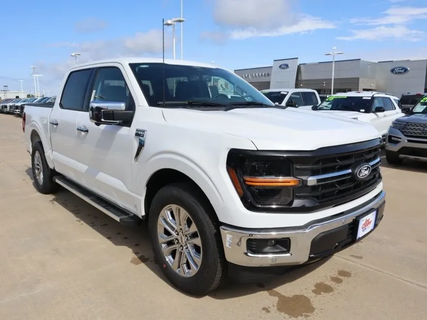 2025 Ford F-150 XLT photo 1
