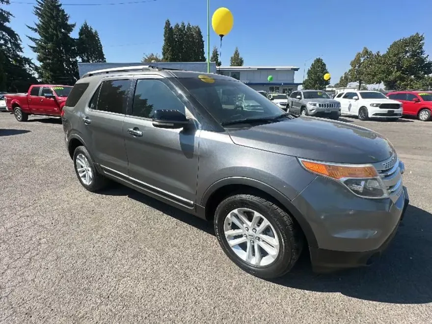 2014 Ford Explorer XLT Sport photo 1