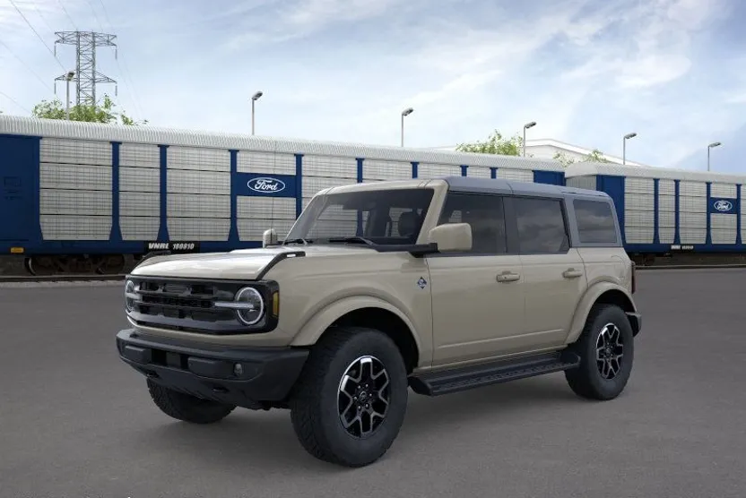 2025 Ford Bronco Outer Banks photo 1
