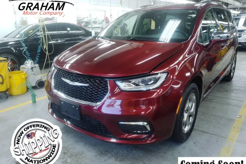 2022 Chrysler Pacifica Limited photo 1