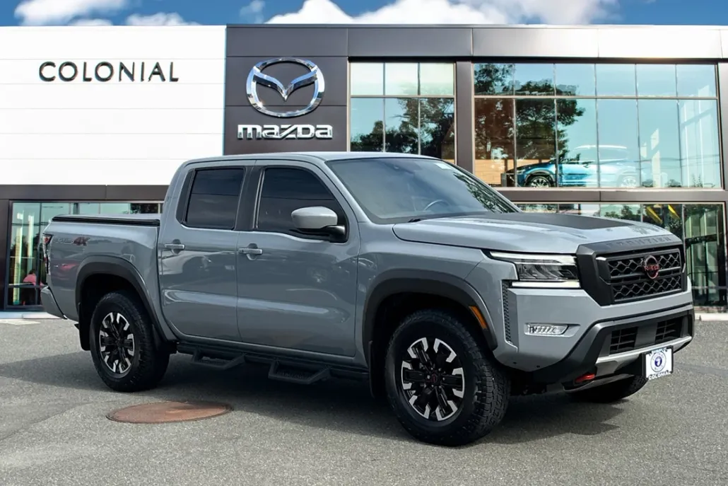 2023 Nissan Frontier PRO-4X photo 1