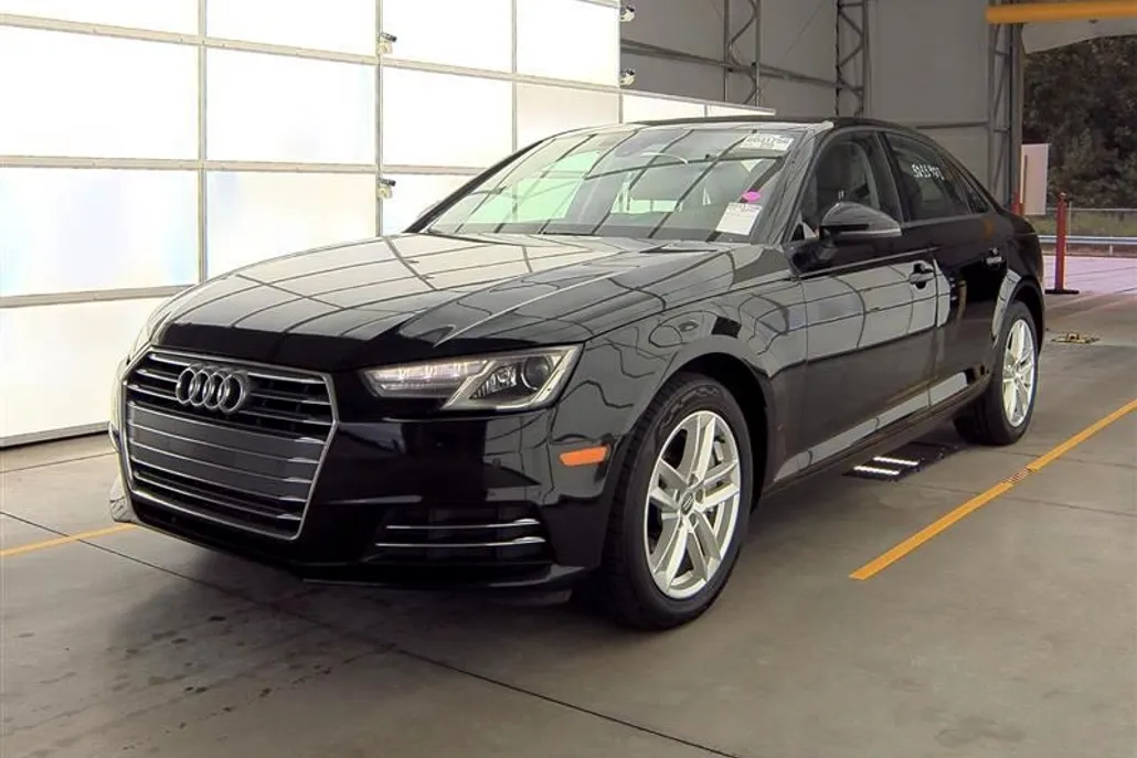 2017 Audi A4 TFSI Premium photo 1