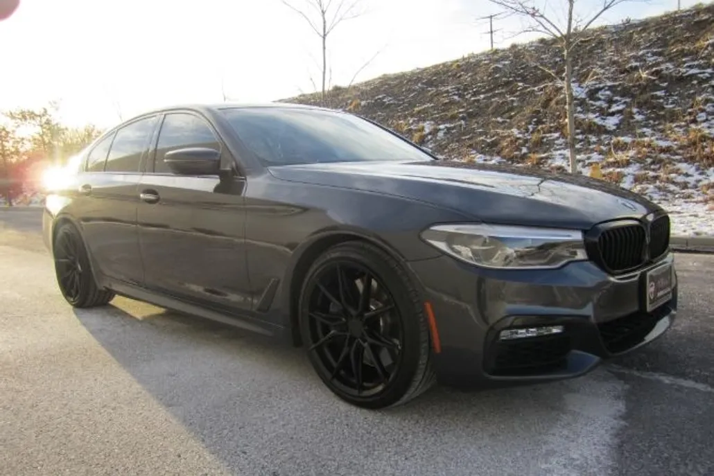 2017 Bmw 540i photo 1