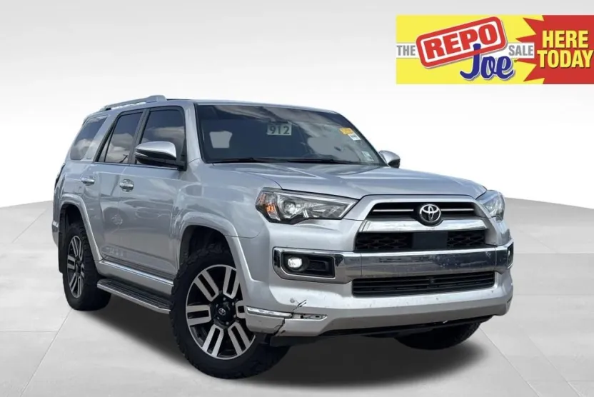 2022 Toyota 4Runner Limited photo 1