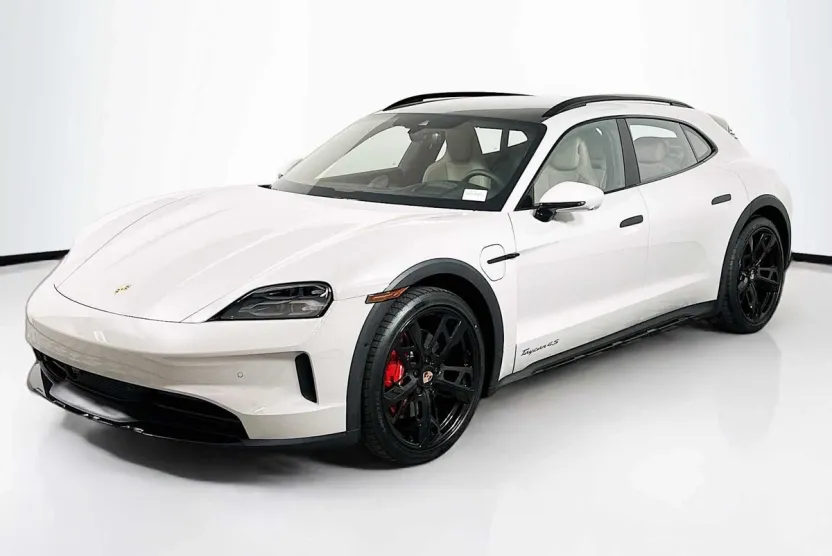 2025 Porsche Taycan 4S photo 1