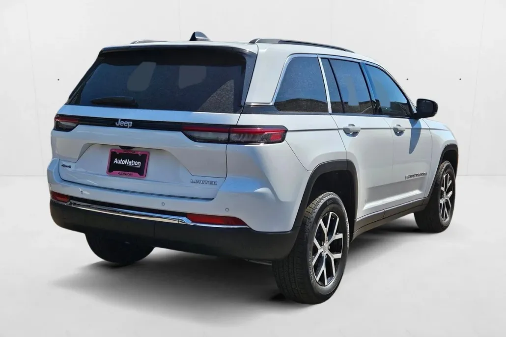 2025 Jeep Grand Cherokee Limited photo 1