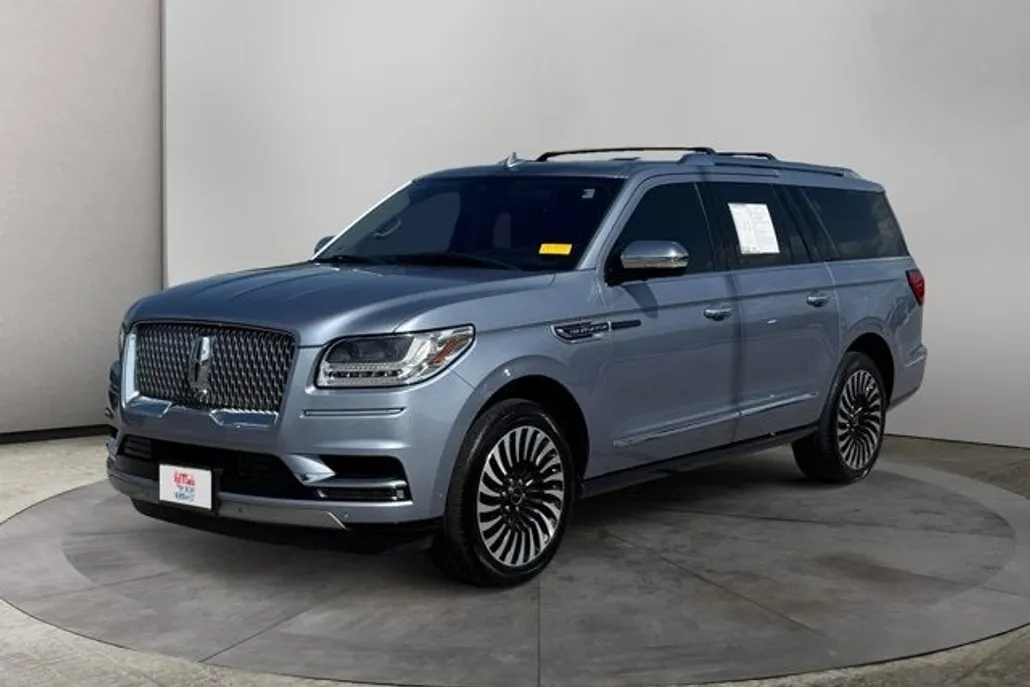 2019 Lincoln Navigator Black Label photo 1