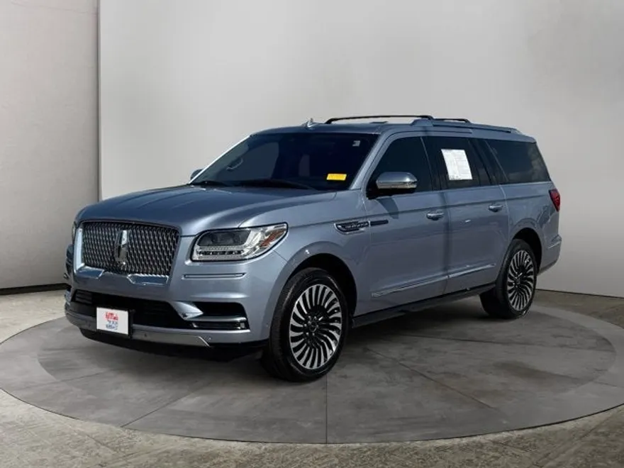 2019 Lincoln Navigator Black Label photo 1