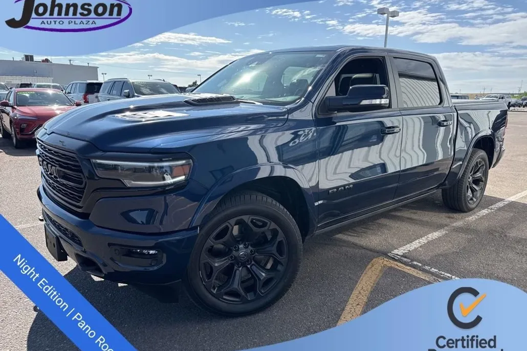 2022 Ram 1500 Limited photo 1