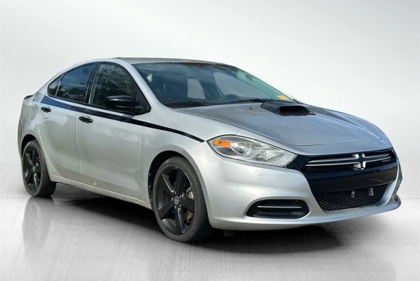 2013 Dodge Dart SE Aero photo 1