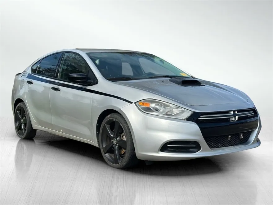 2013 Dodge Dart SE Aero photo 1