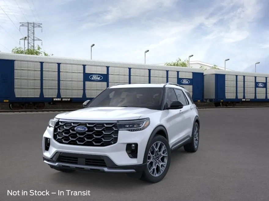 2025 Ford Explorer Platinum photo 1