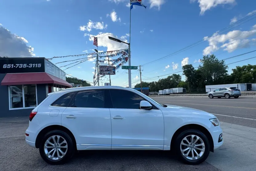 2015 Audi Q5 2.0T Premium photo 1