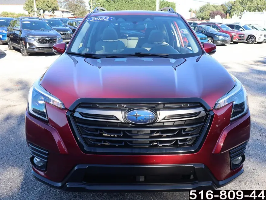 2022 Subaru Forester Limited photo 1