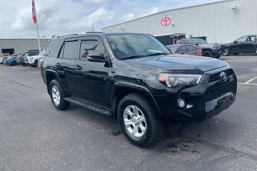 2018 Toyota 4Runner SR5 Premium photo 1