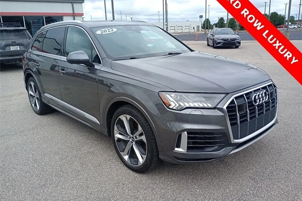 2022 Audi Q7 55 Prestige photo 1