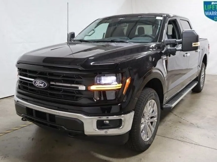 2024 Ford F-150 XLT photo 1