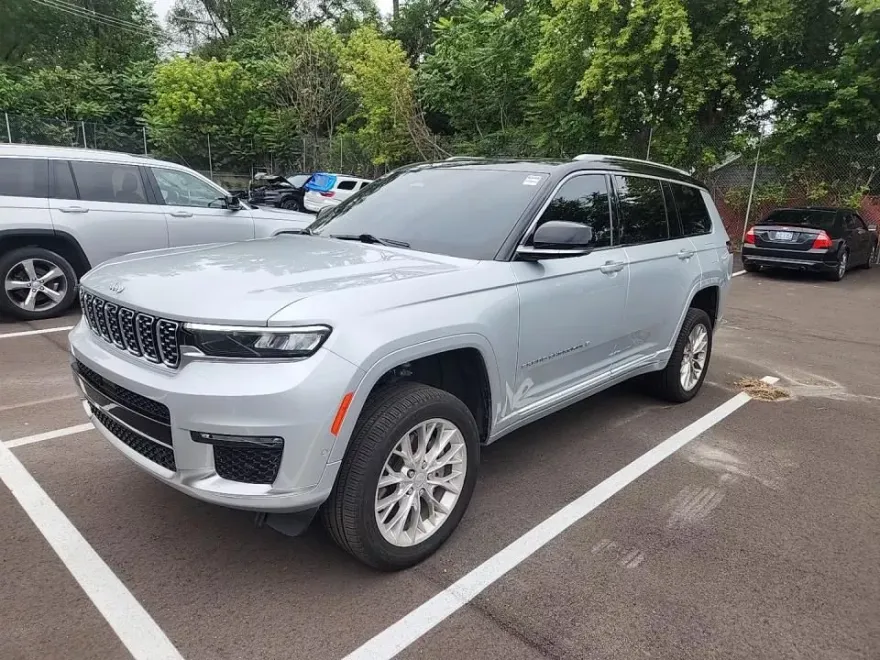 2021 Jeep Grand Cherokee L Summit photo 1
