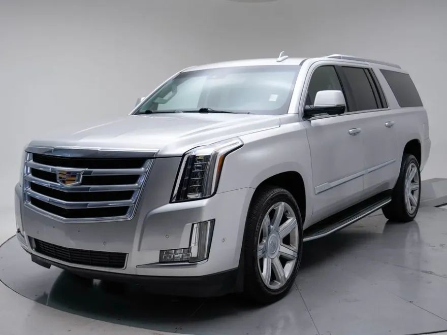 2019 Cadillac Escalade ESV Luxury photo 1