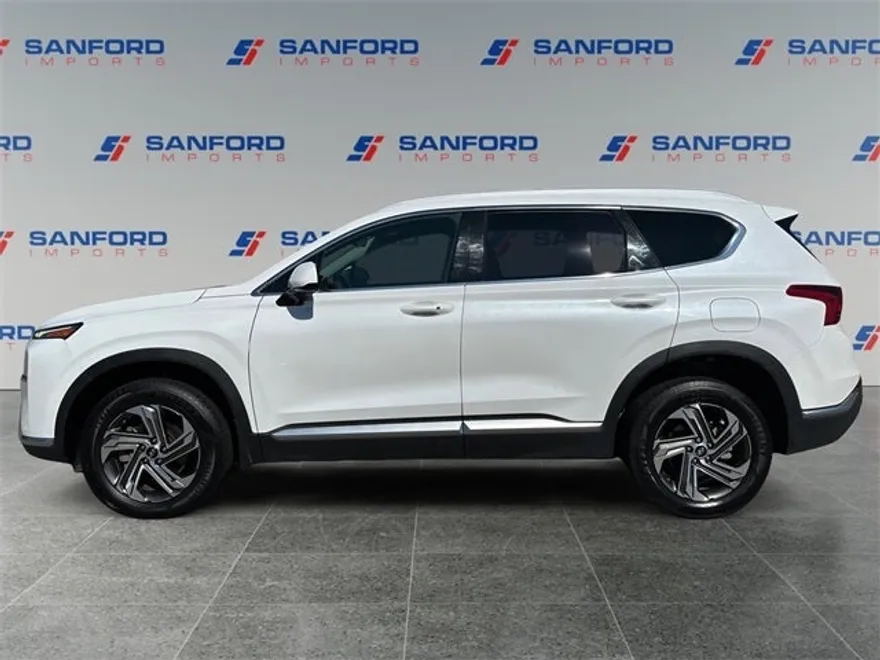 2022 Hyundai Santa Fe SEL photo 1