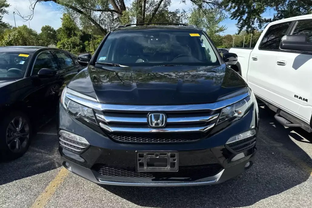 2016 Honda Pilot Elite photo 1