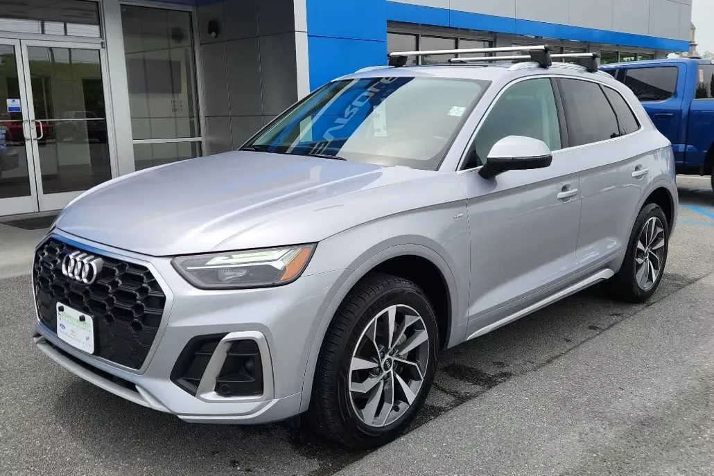 2023 Audi Q5 S line Premium Plus photo 1