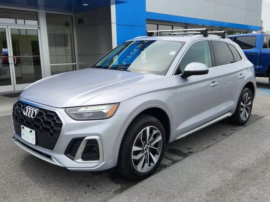 2023 Audi Q5 S line Premium Plus photo 1