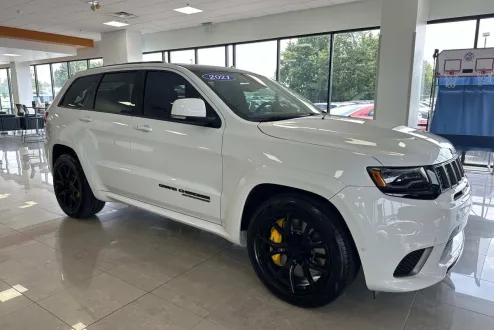 2021 Jeep Grand Cherokee Trackhawk photo 2