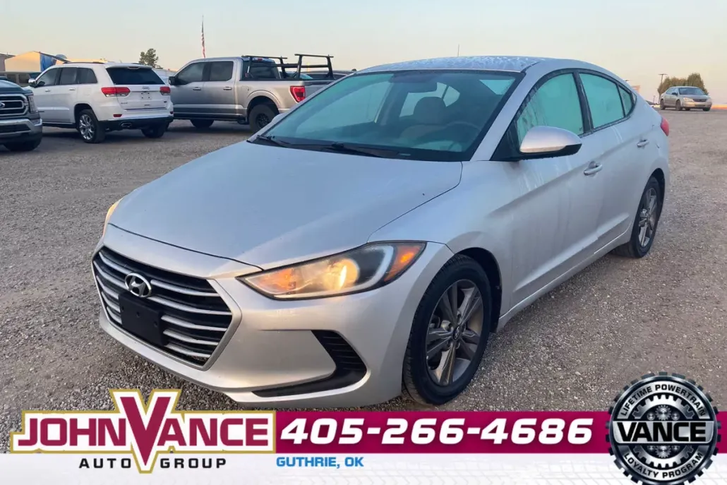 2018 Hyundai Elantra SEL photo 1