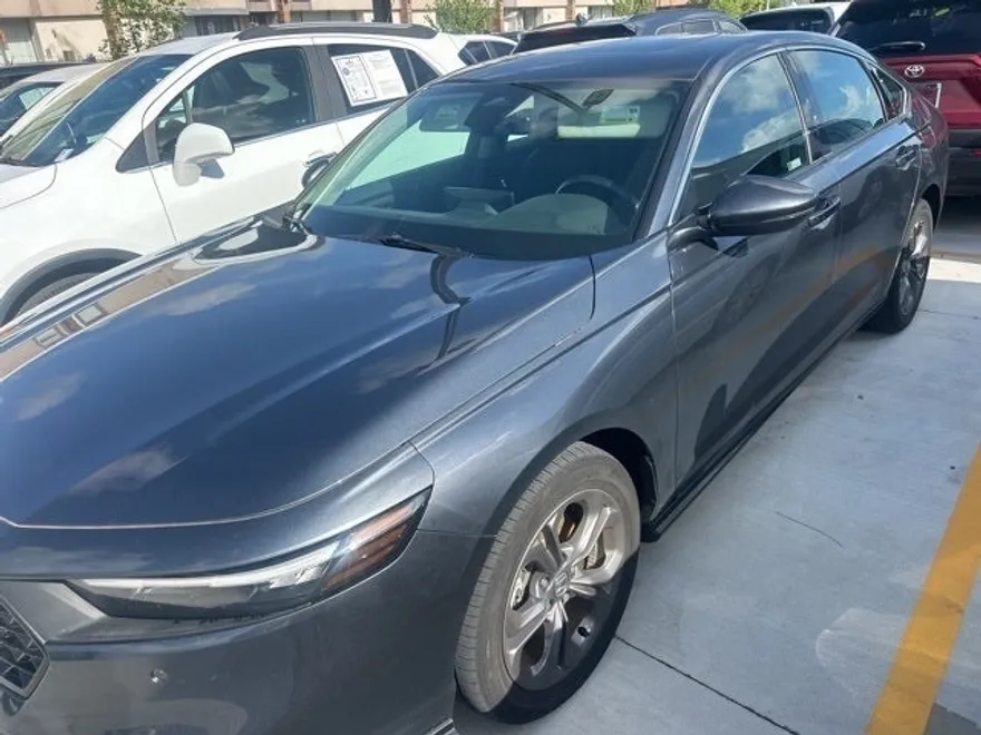 2023 Honda Accord Hybrid EX-L photo 1