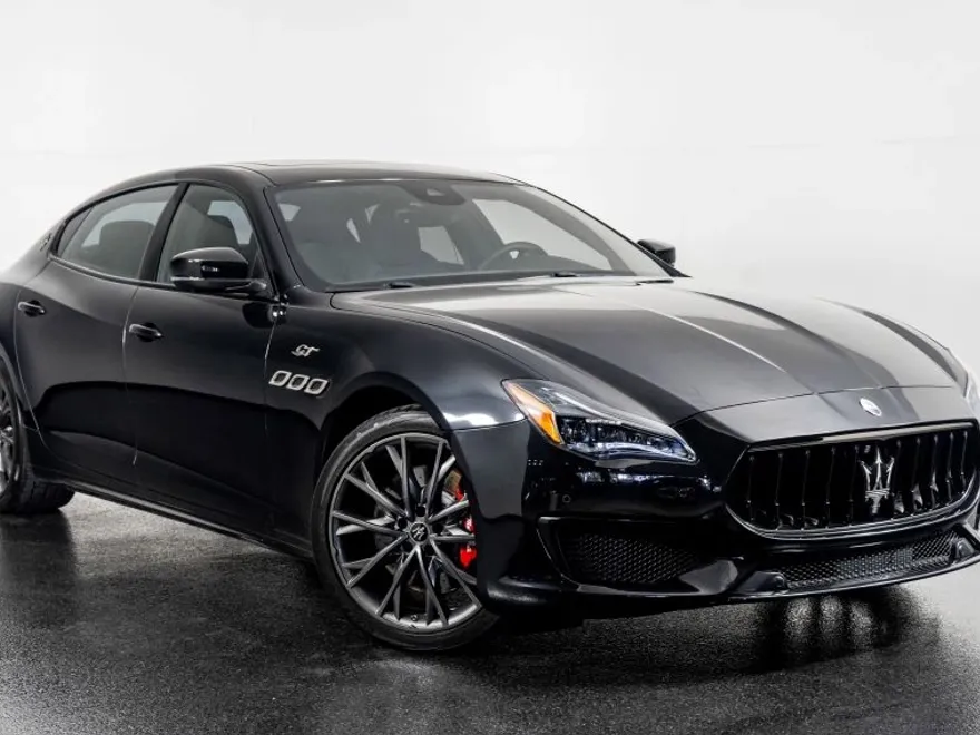 2022 Maserati Quattroporte GT photo 1