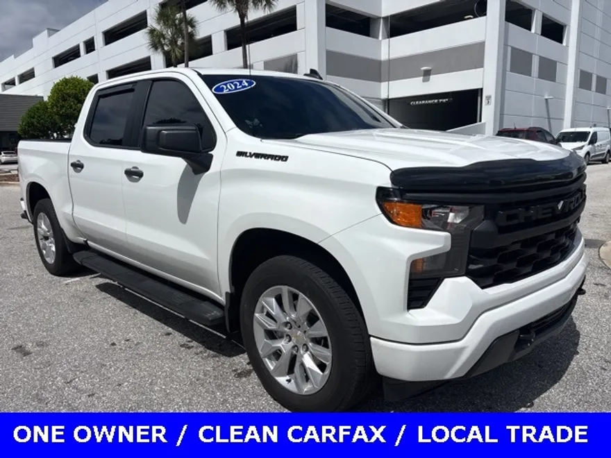 2024 Chevrolet Silverado 1500 Custom photo 1