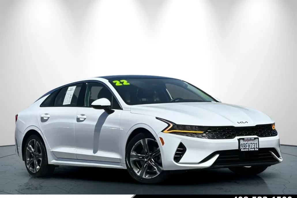 2022 Kia K5 EX photo 1