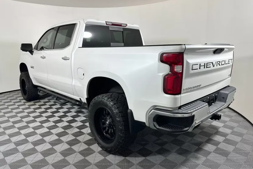 2020 Chevrolet Silverado 1500 LTZ photo 1