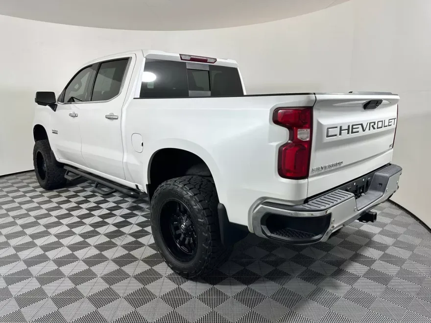 2020 Chevrolet Silverado 1500 LTZ photo 1