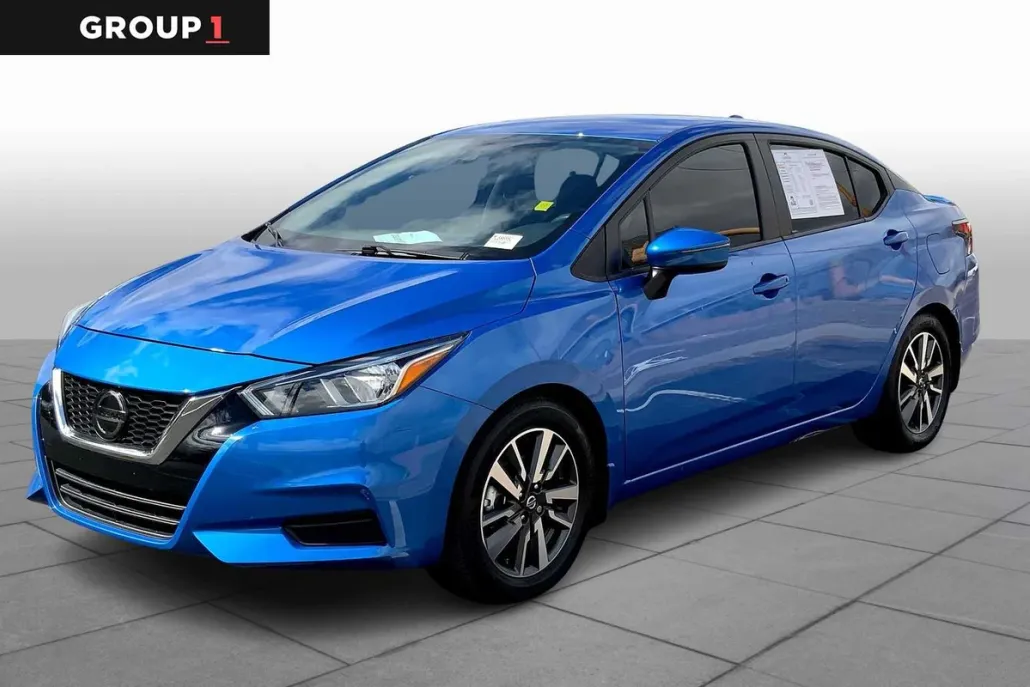 2021 Nissan Versa SV photo 1