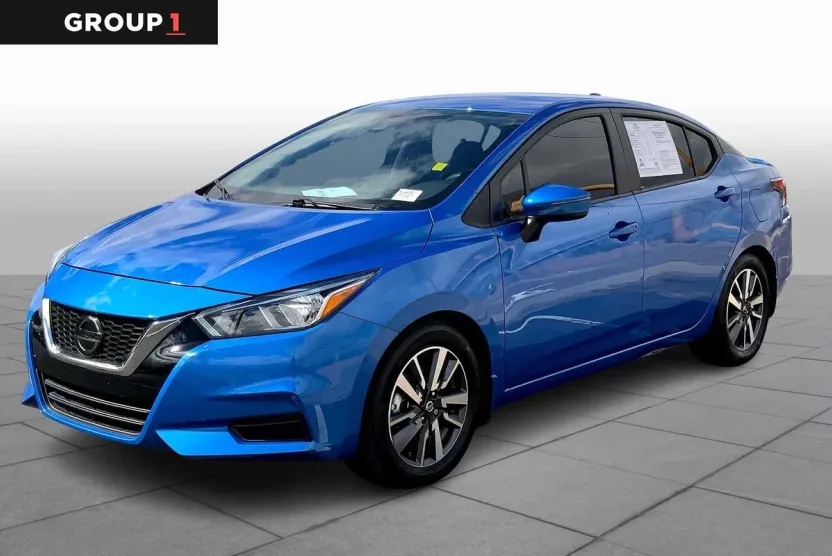 2021 Nissan Versa SV photo 1