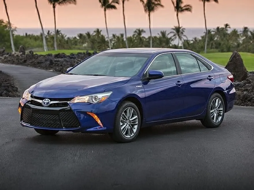 2015 Toyota Camry Hybrid photo 1