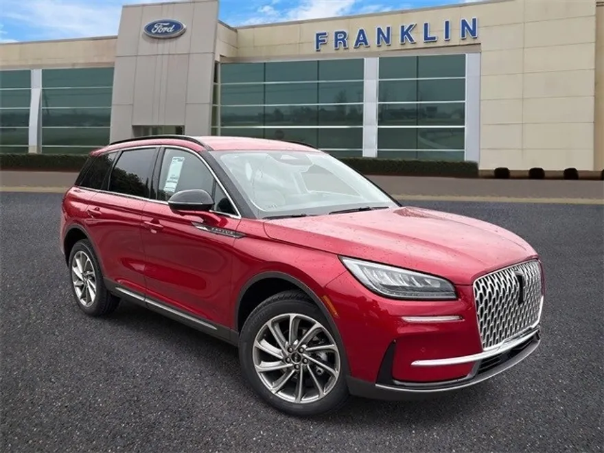 2026 Lincoln Corsair Premiere photo 1