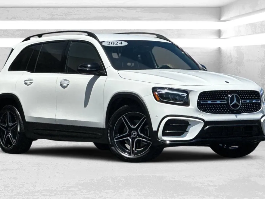 2024 Mercedes Benz GLB 250 photo 1
