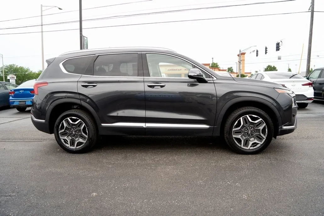2023 Hyundai Santa Fe Limited photo 1