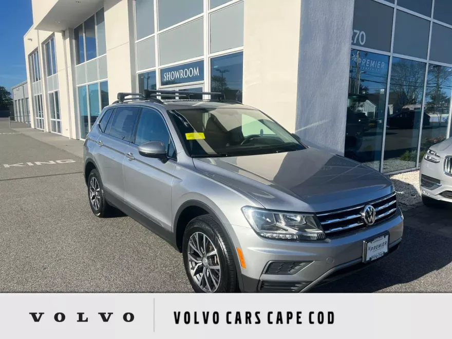 2020 Volkswagen Tiguan SE photo 1