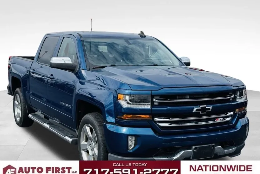 2017 Chevrolet Silverado 1500 LT photo 1