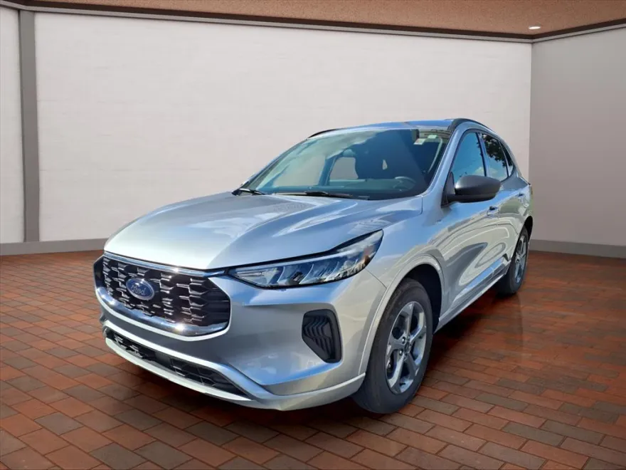 2024 Ford Escape ST-Line photo 1
