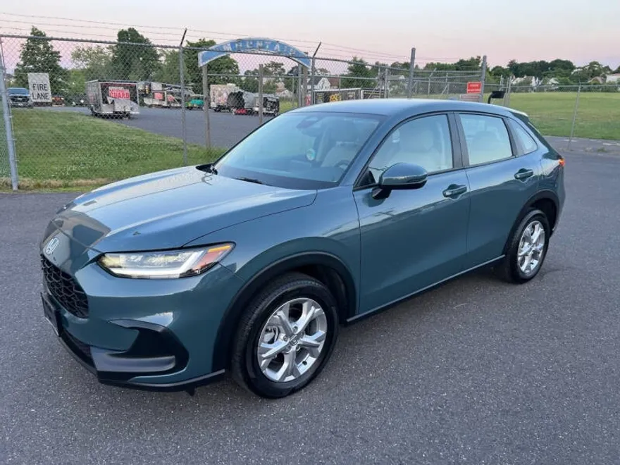 2023 Honda HR-V LX photo 1