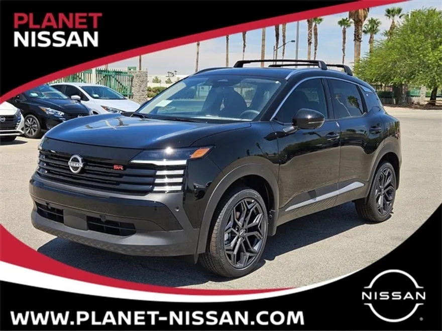 2025 Nissan Kicks SR photo 1