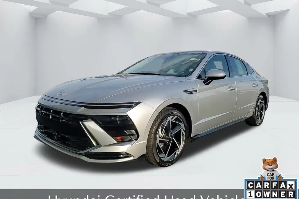 2025 Hyundai Sonata SEL photo 1