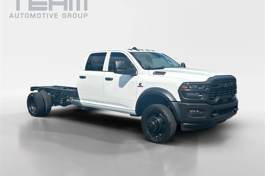 2025 Ram 5500 Tradesman photo 1