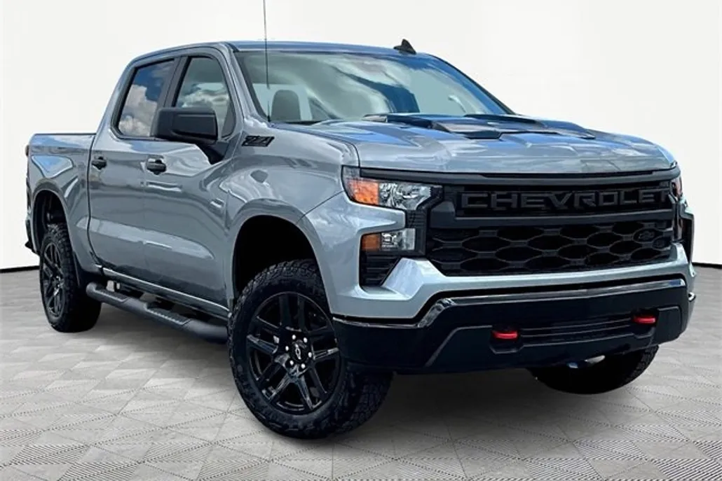 2026 Chevrolet Silverado 1500 Custom Trail Boss photo 1